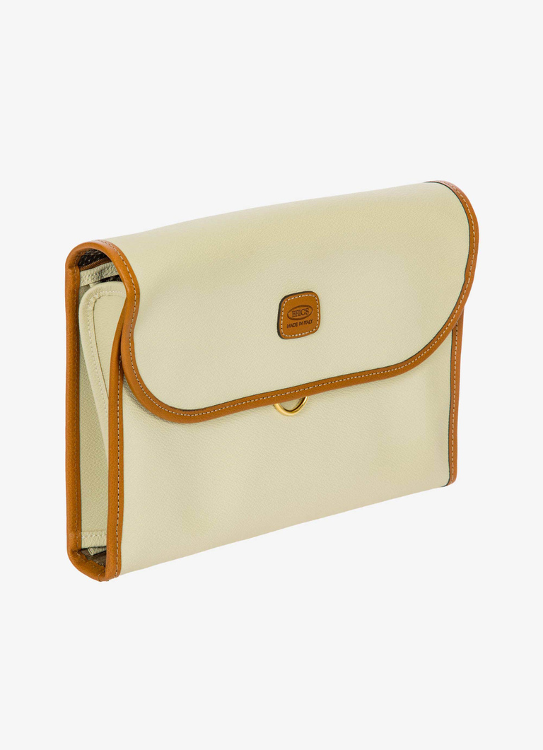 Spacious and elegant Toiletry Bag from Bric's | Bric's