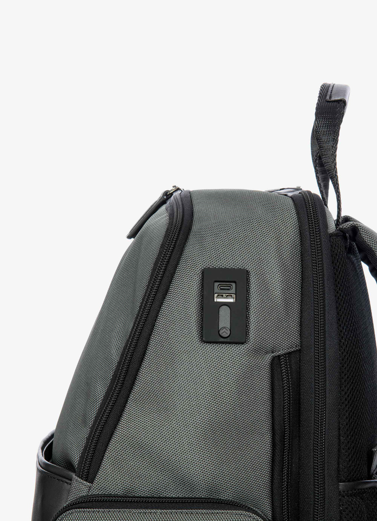 Erweiterbarer Rucksack L für das Büro mit Laptop-Fach und USB-Anschluss - Bric's