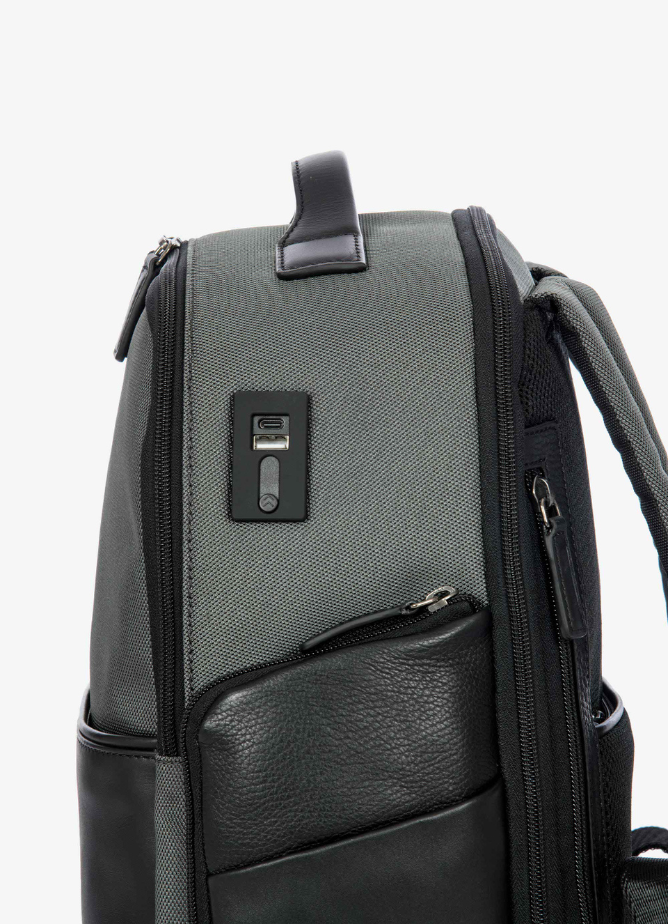Sac à dos business M pour ordinateur portable avec adaptateur USB - Bric's