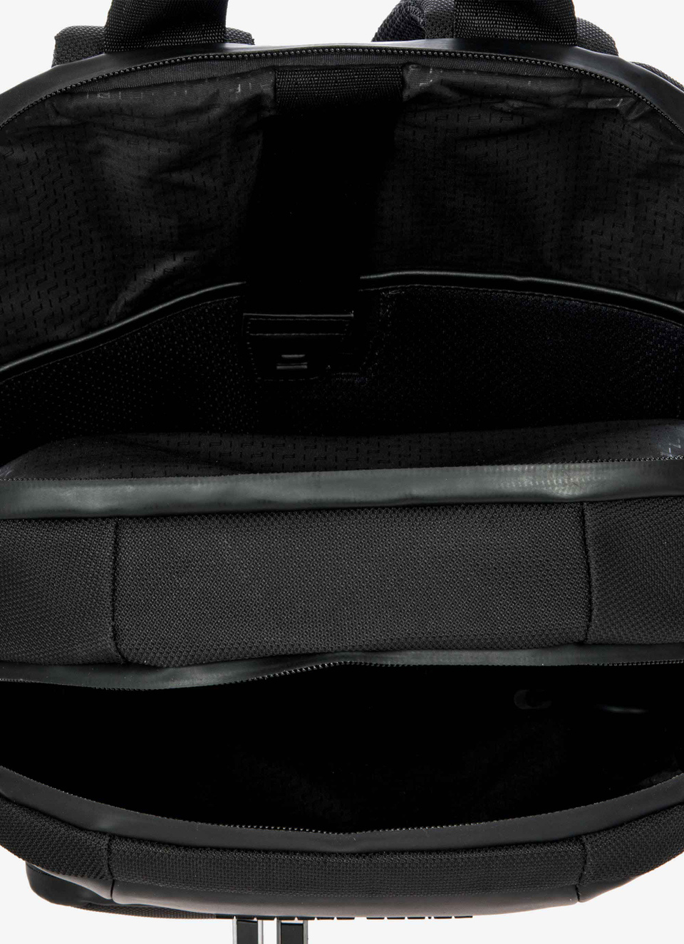 Hochwertige Schutzhülle für den Porsche Design Roadster Hardcase Trolley M. Aus weichem Neopren - Bric's