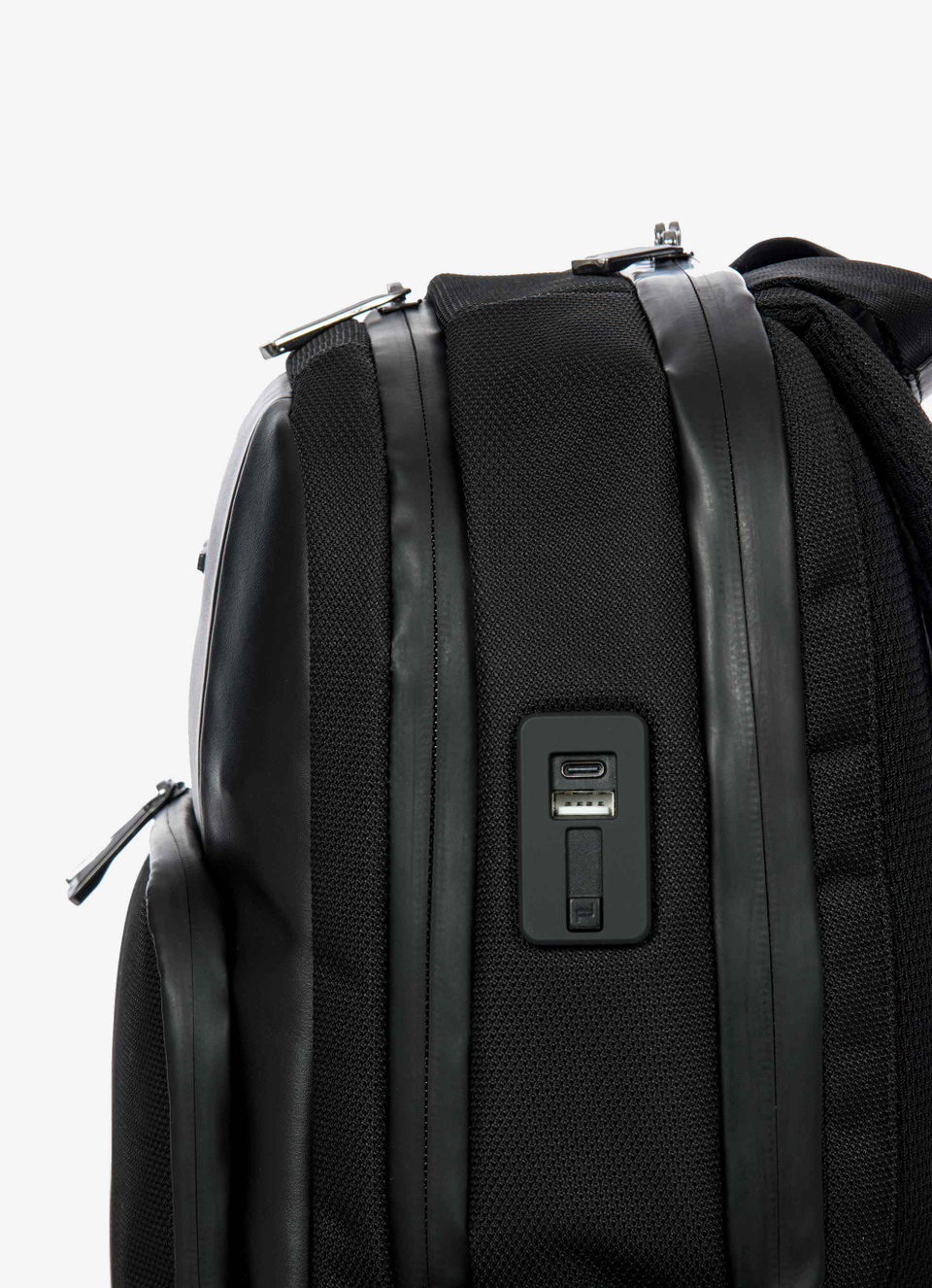 Hochwertige Schutzhülle für den Porsche Design Roadster Hardcase Trolley M. Aus weichem Neopren - Bric's